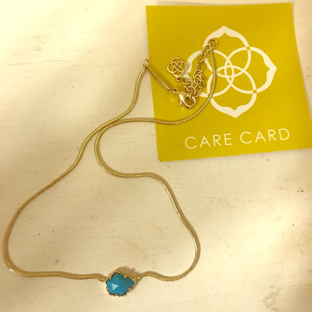 Kendra Scott necklace